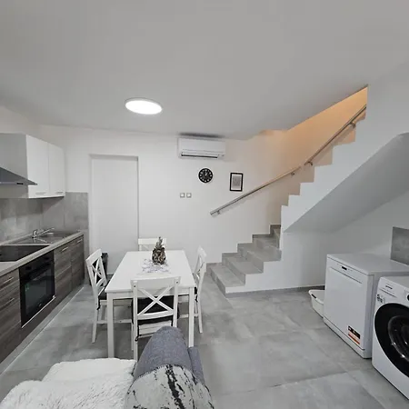 Casa Tadini With View Apartman *